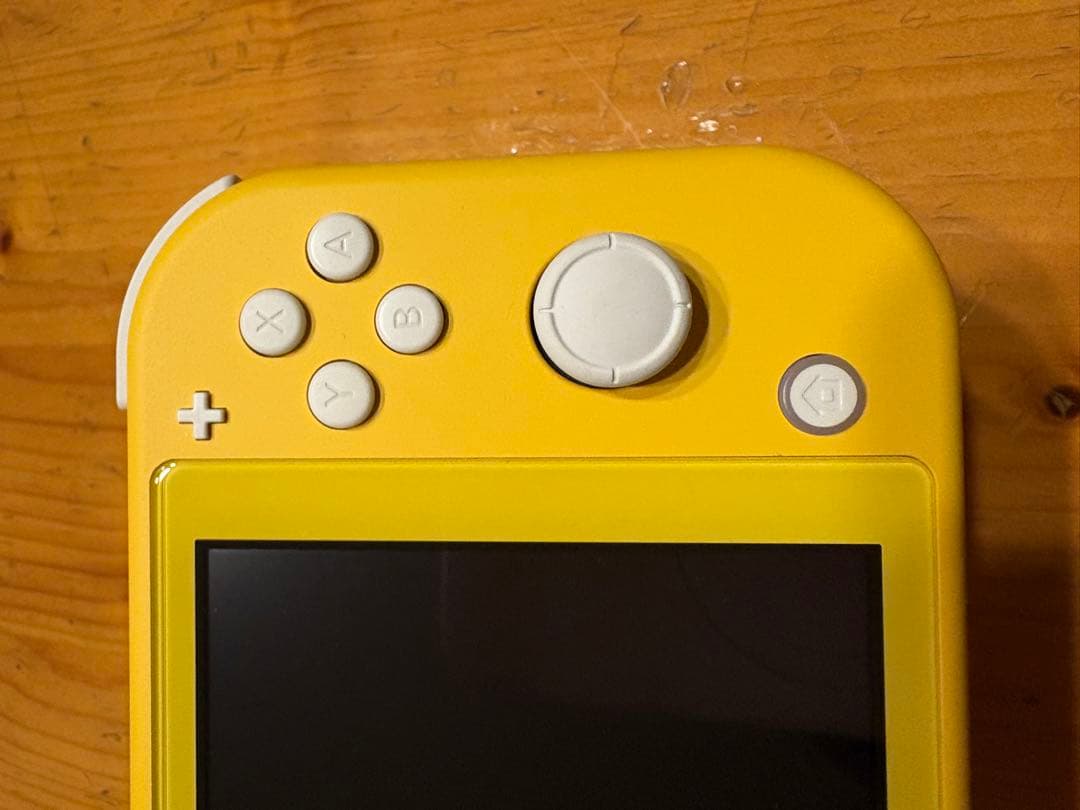 【美品】Nintendo Switch lite　イエロー　外箱あり
