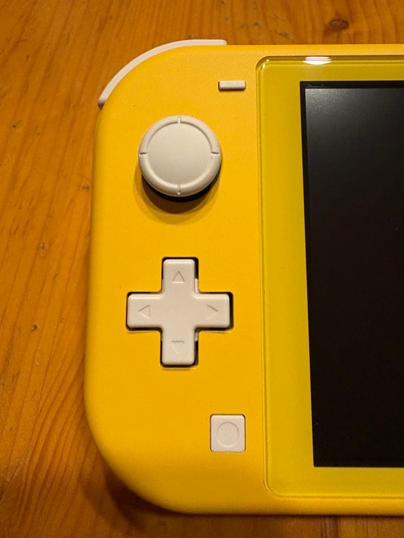 【美品】Nintendo Switch lite　イエロー　外箱あり