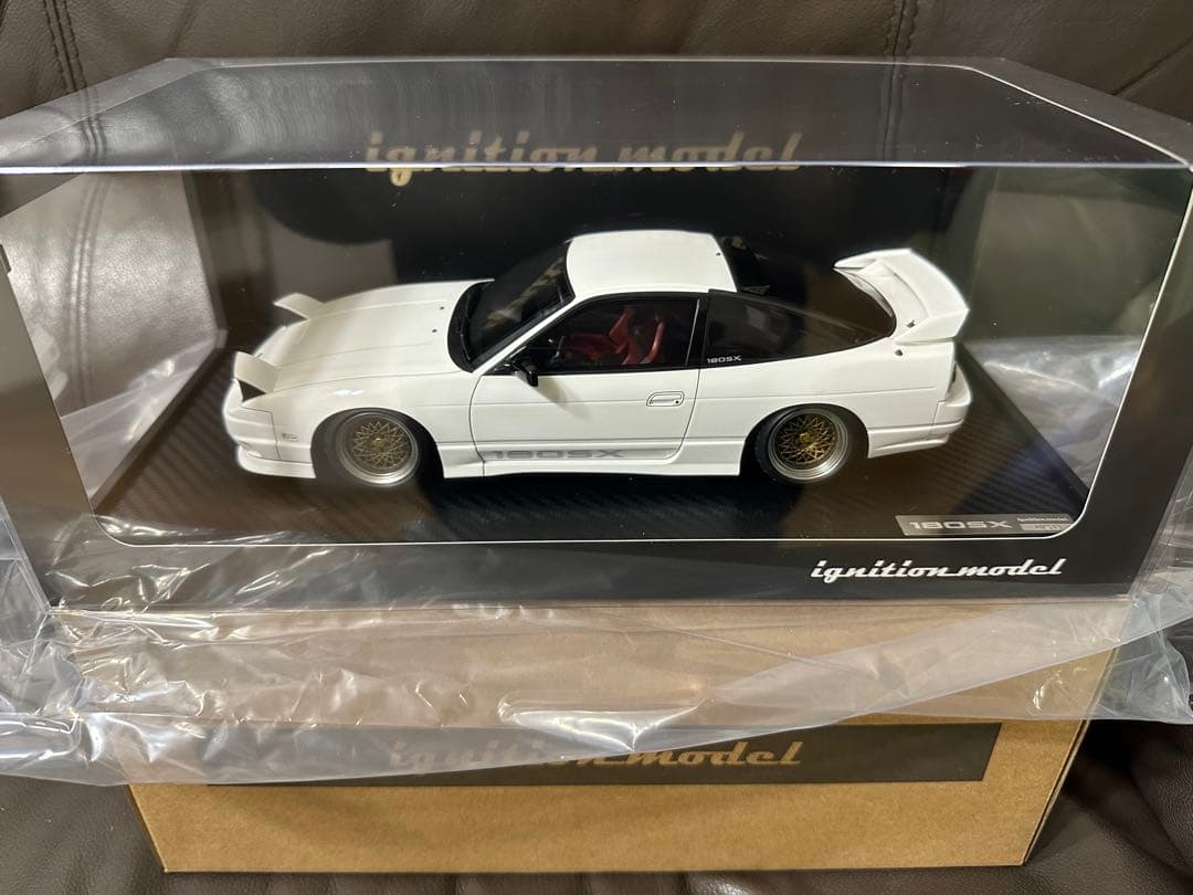 1/18 イグニッションモデル Nissan RPS13 180SX 白 日産