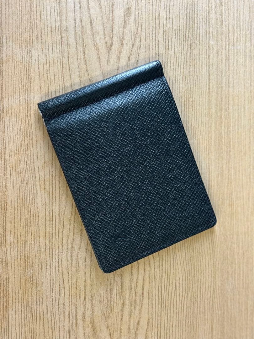 ルイヴィトン　タイガ　ポルトフォイユ　パンス　マネークリップ付き　コンパクト財布