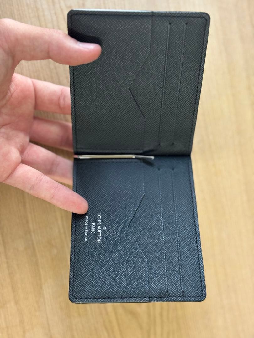 ルイヴィトン　タイガ　ポルトフォイユ　パンス　マネークリップ付き　コンパクト財布