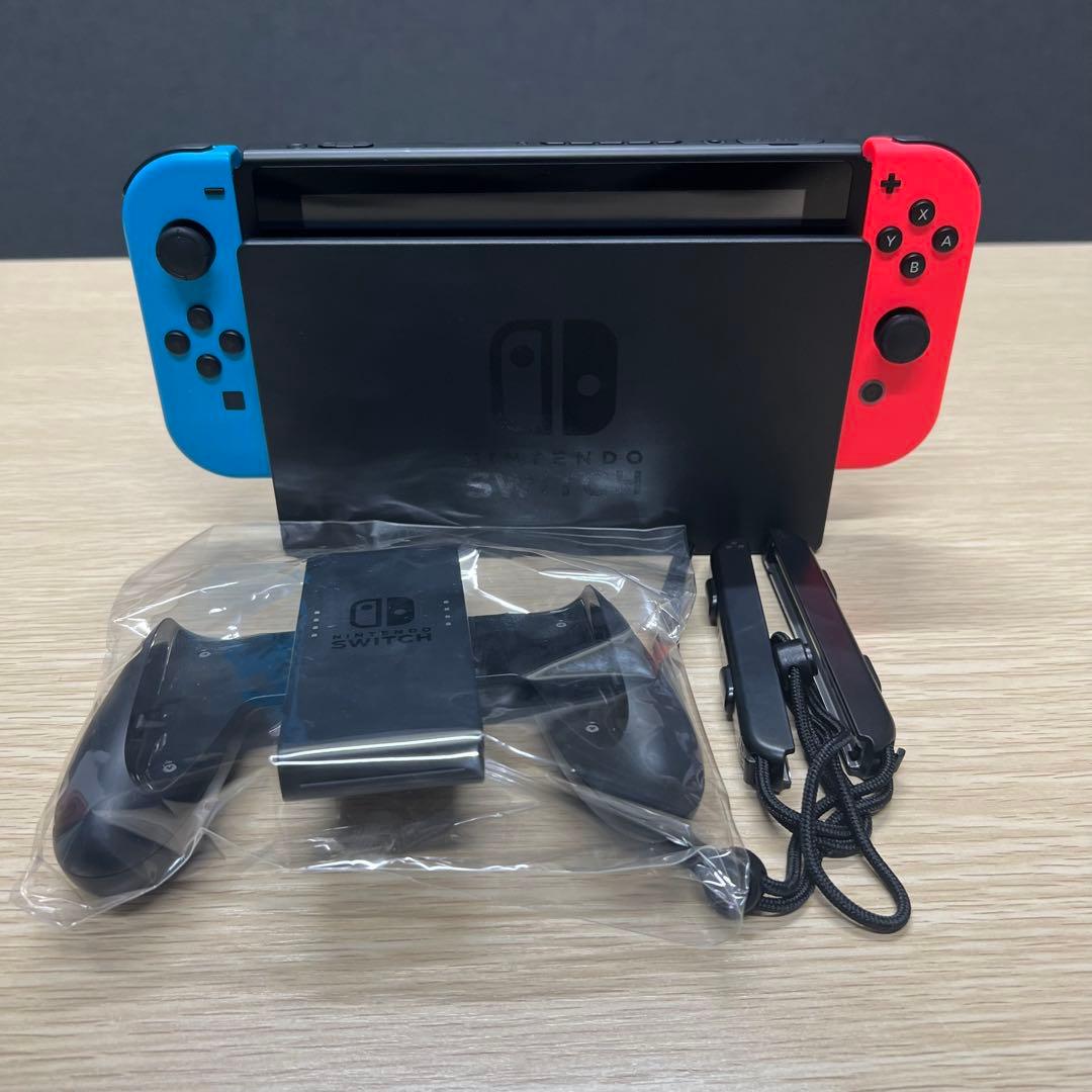 極美品 Nintendo Switch 本体 青/赤 動作確認済 HAC-001
