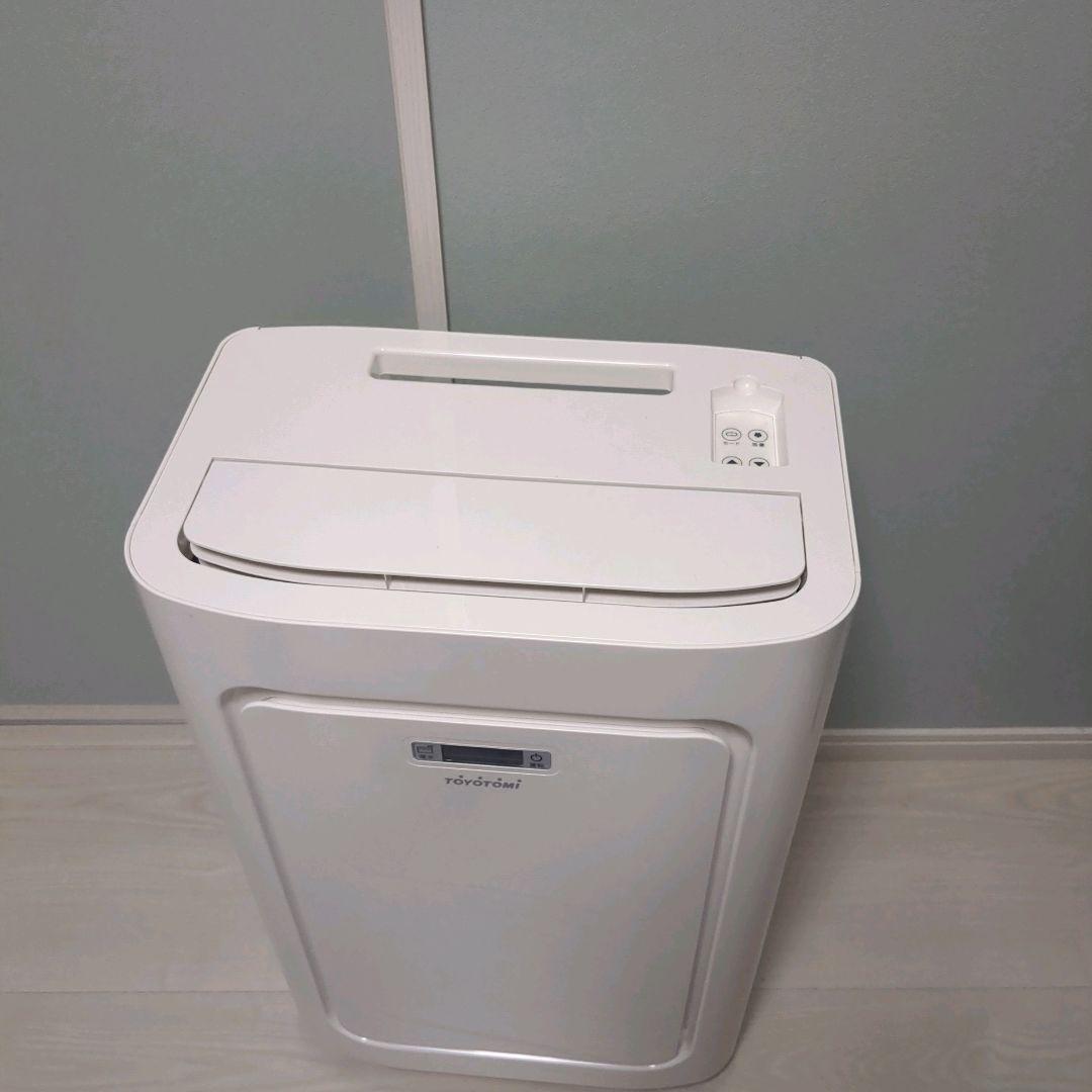 トヨトミ スポット冷暖エアコン　TAD-22KW