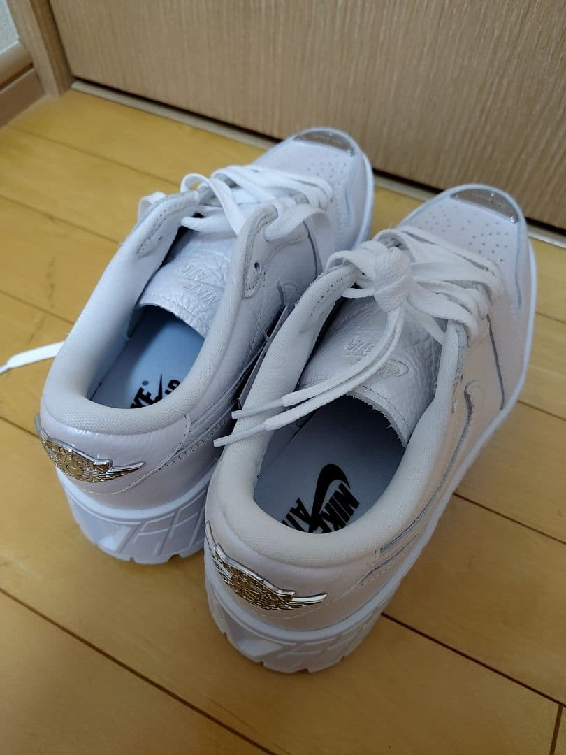 NIKE W AIR JORDAN 1 BROCKLYN LOW スニーカー