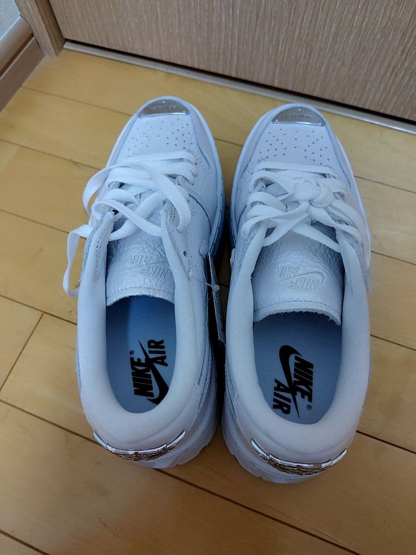 NIKE W AIR JORDAN 1 BROCKLYN LOW スニーカー