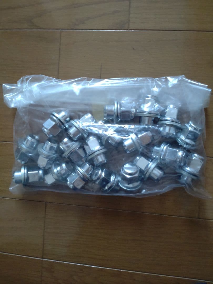 ヴォクシー　１６インチ純正アルミホイール２本セットＡ