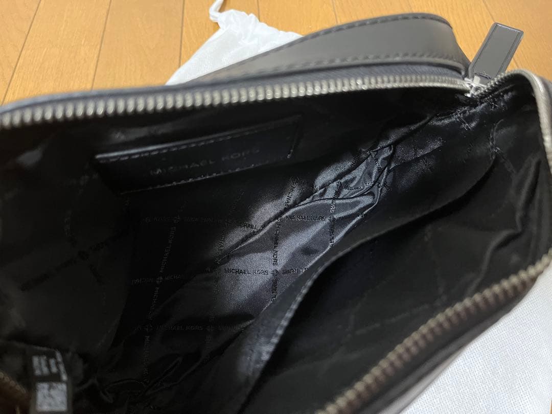 MICHAEL KORS ブラックレザー バッグ