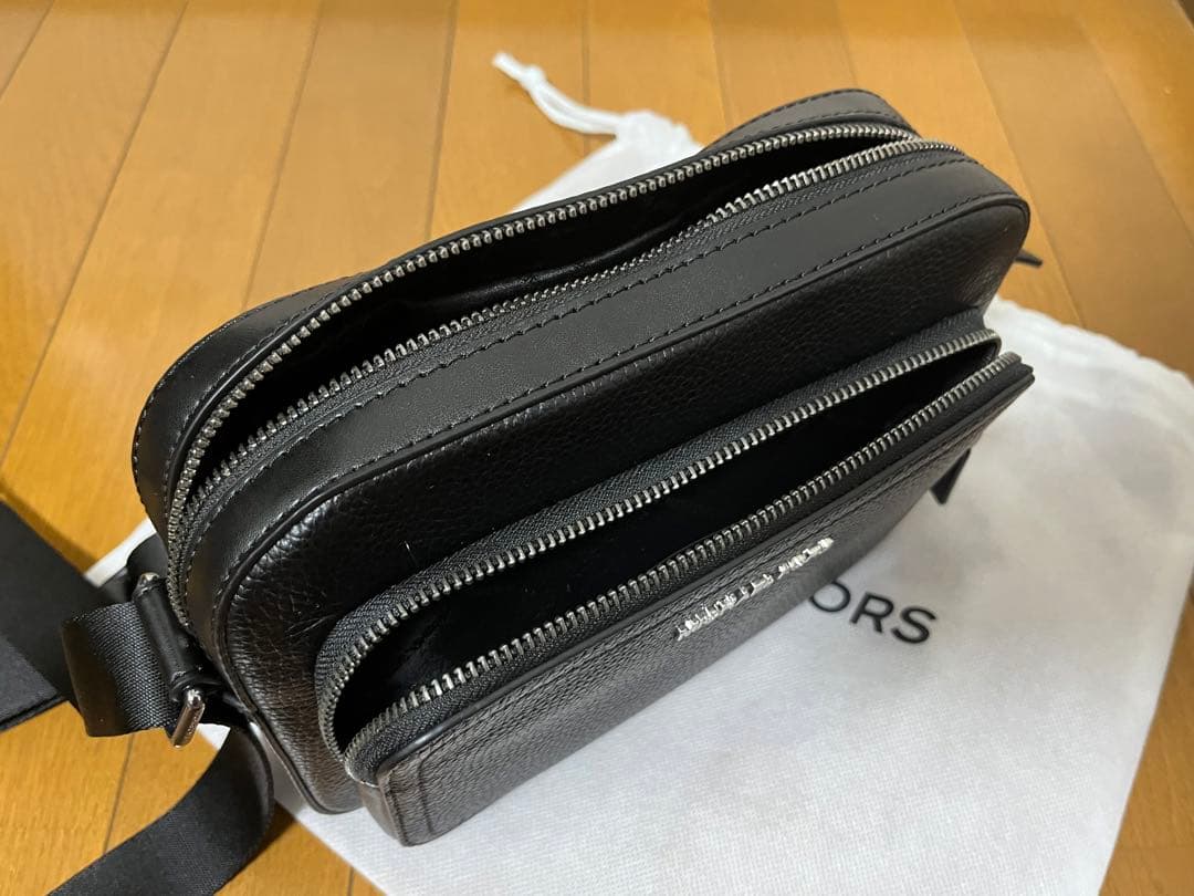 MICHAEL KORS ブラックレザー バッグ