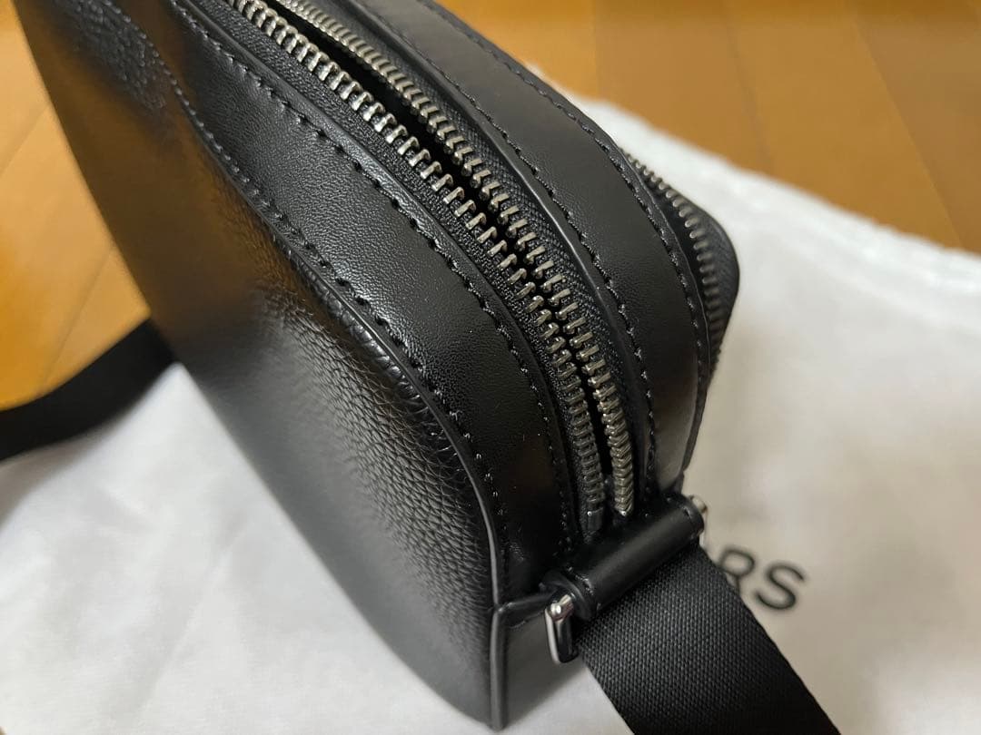 MICHAEL KORS ブラックレザー バッグ