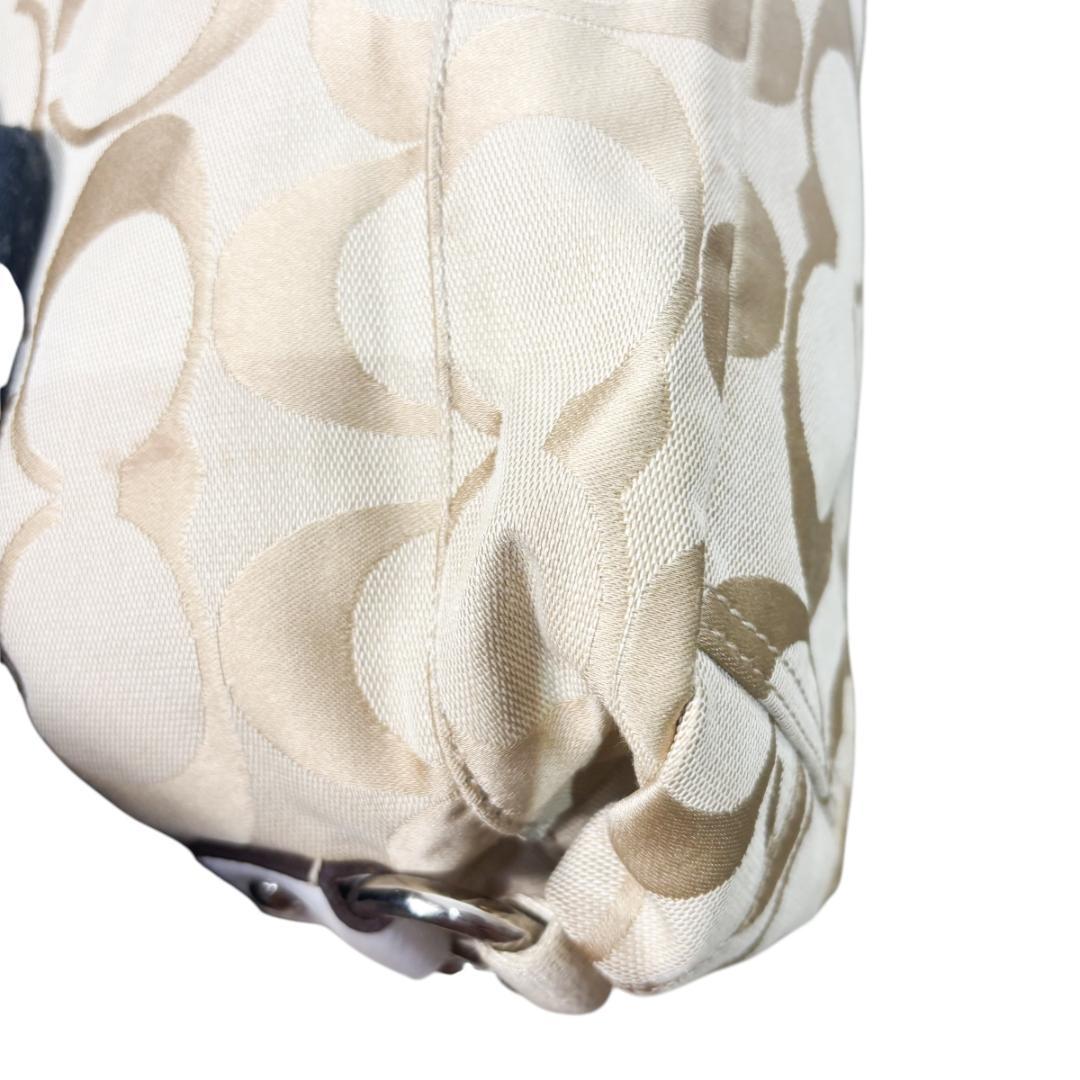 美品✨　コーチ　coach　メッセンジャーバッグ　ショルダーバッグ F16557