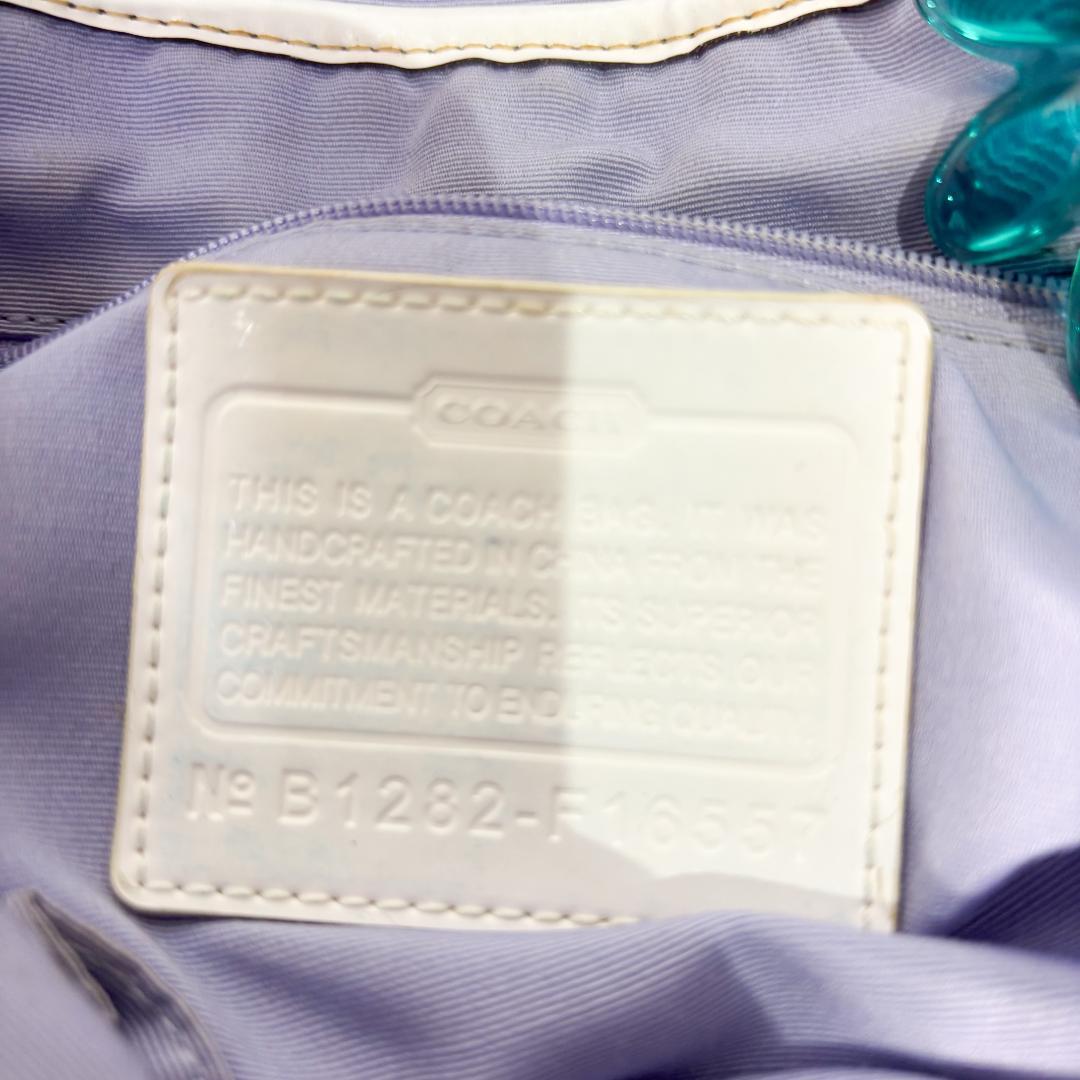 美品✨　コーチ　coach　メッセンジャーバッグ　ショルダーバッグ F16557