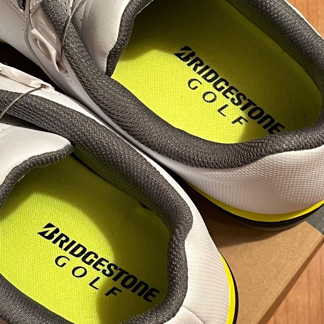 【最終価格】極美品！ブリヂストン ゼロ・スパイク バイター ライト 26.0cm