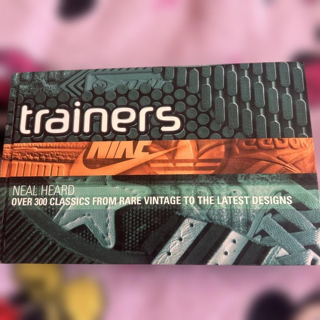 海外限定のスニーカー雑誌、写真集など9冊セット 英語表記のみ バラ売り不可