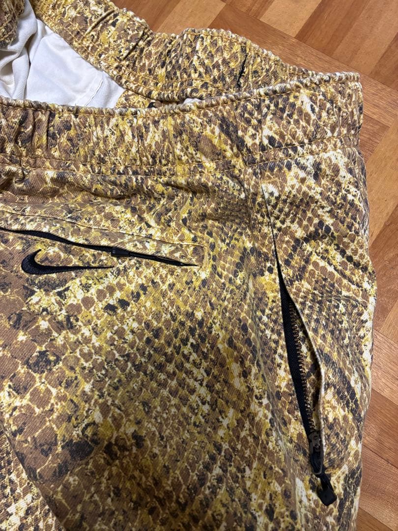 Supreme 別注 ナイキ ACG コラボ パイソン スネーク ワークパンツ