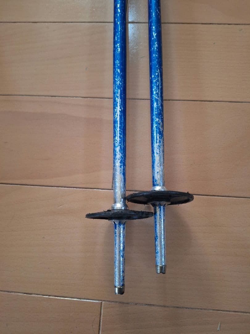 ATOMIC　ジュニア　スキー板　130センチ　ストック付