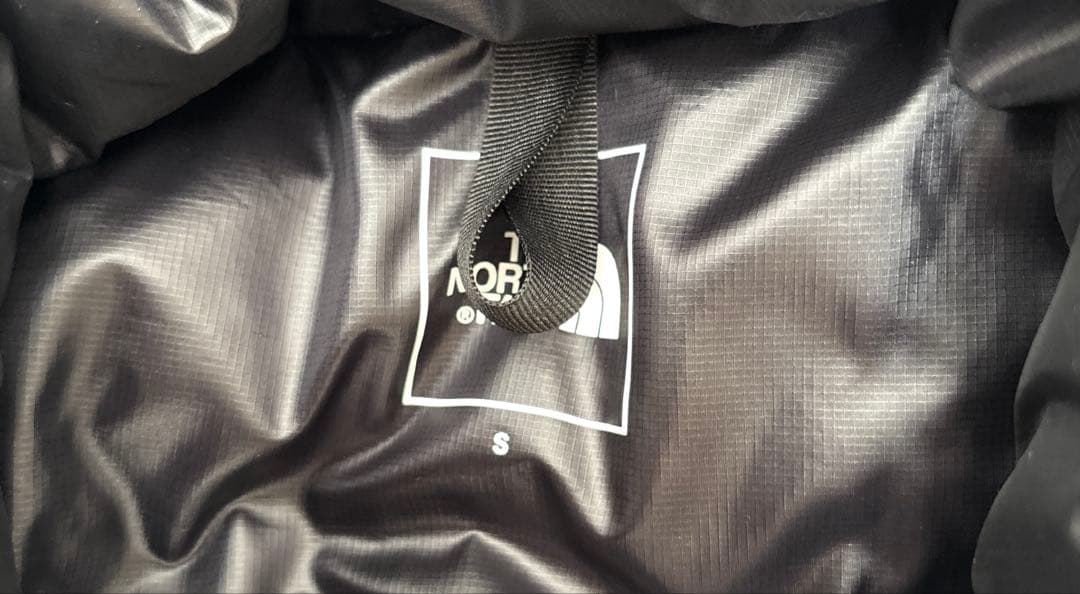 最終価格 ノースフェイス メンズ ダウンベスト S ブラック アコンカグアベスト