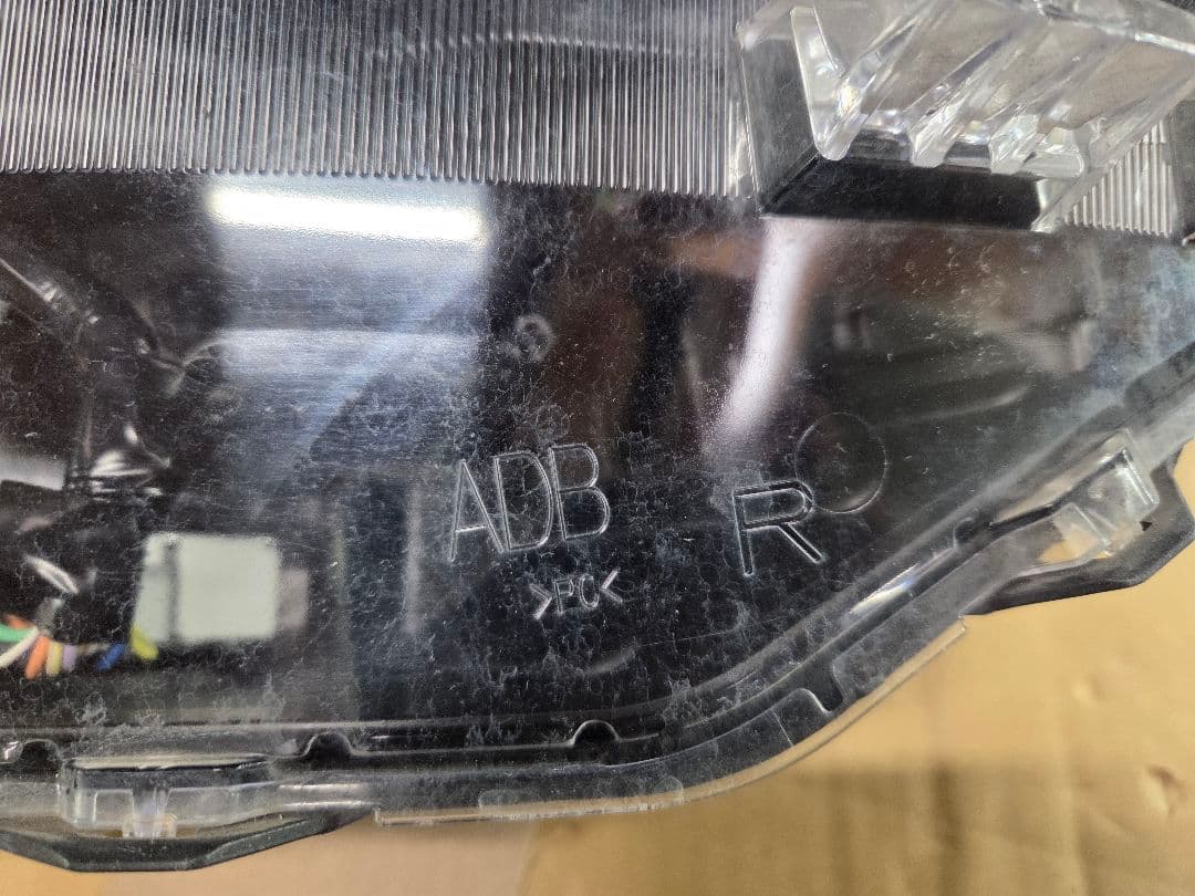 日産 ルークス 右側　 LEDヘッドライト 26010-7NG0A