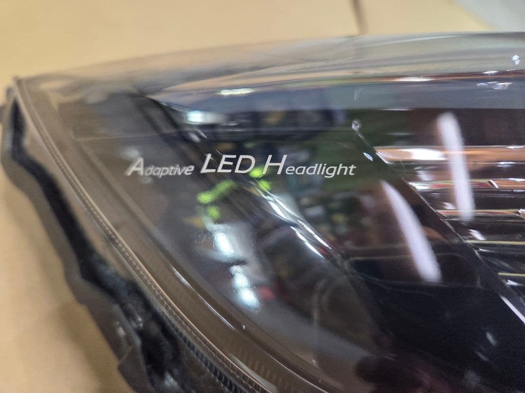 日産 ルークス 右側　 LEDヘッドライト 26010-7NG0A