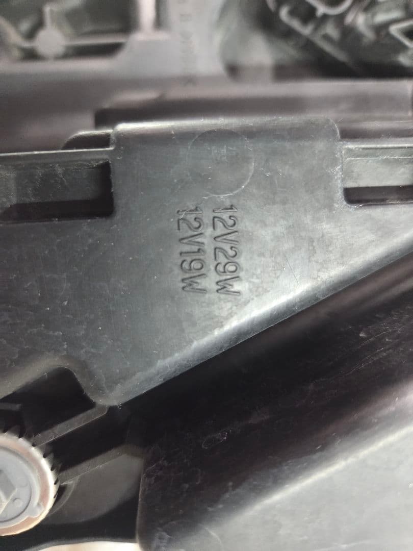 日産 ルークス 右側　 LEDヘッドライト 26010-7NG0A