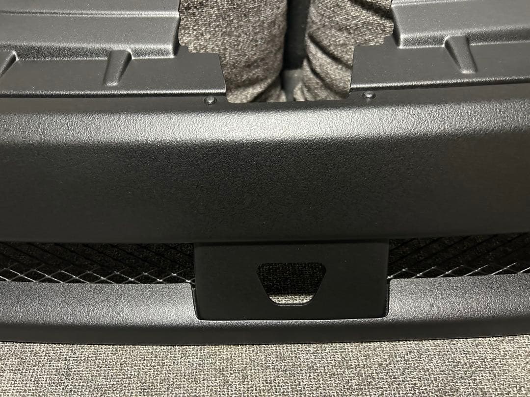 ③三菱　デリカD5 フロントグリル　送料込み‼️ラバーチッピング塗装‼️