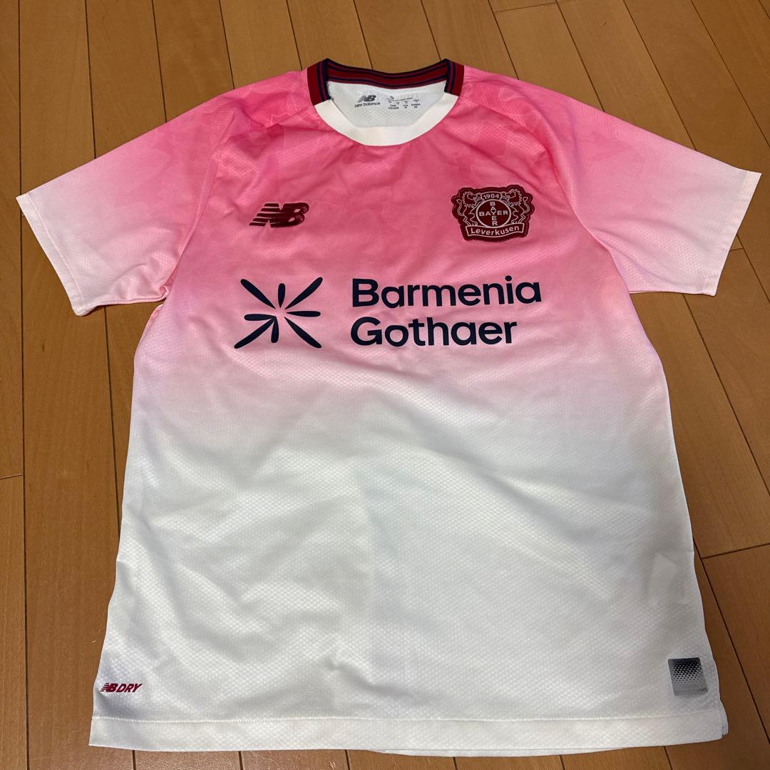 レヴァークーゼン　アウェイユニフォーム　25-26 away kit