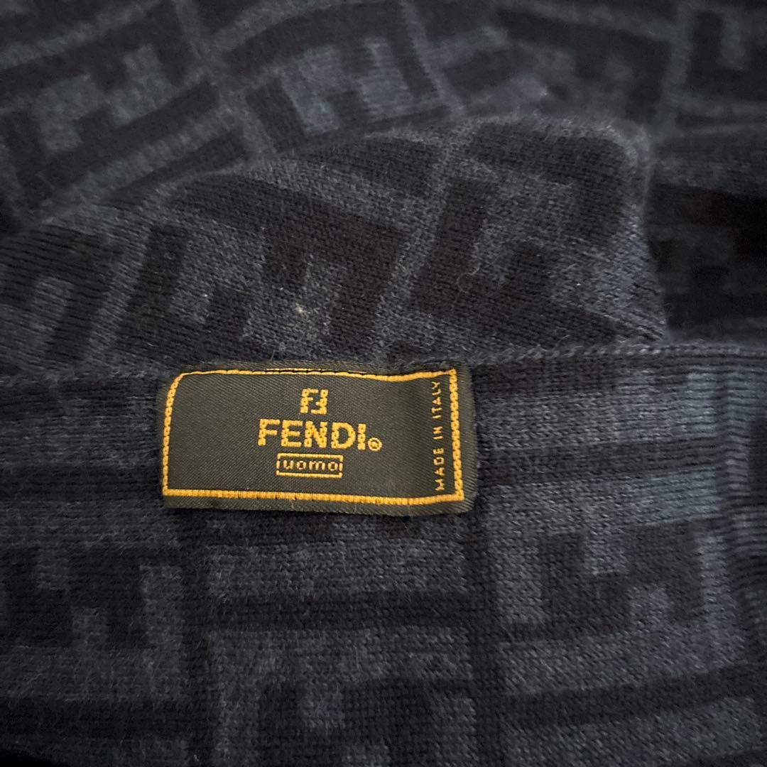 新品【FENDI】FFロゴ ズッカ柄 マフラー 、ダークブルーネイビー