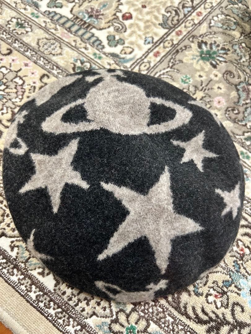 新品★ヴィヴィアンウエストウッド★ORBS AND STARSバスクベレー帽★黒