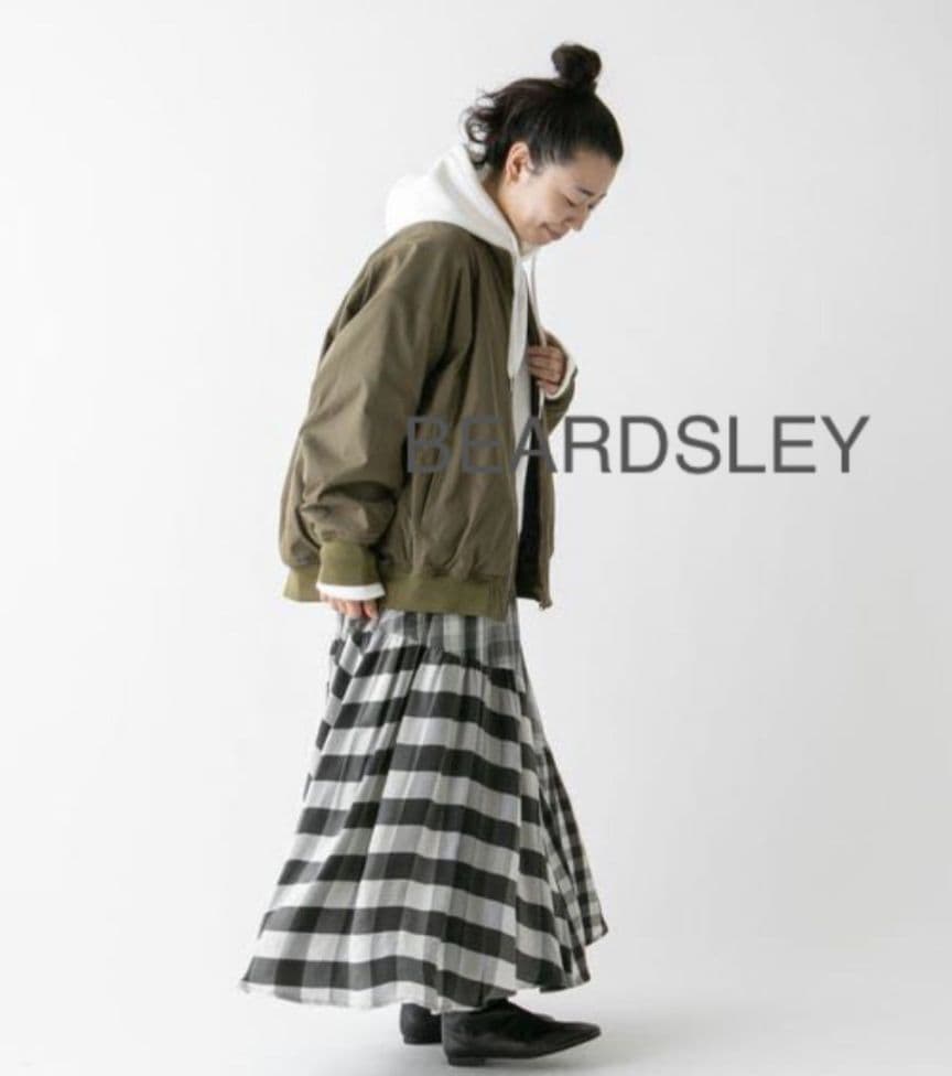 BEARDSLEY ミリタリーブルゾン　カーキ