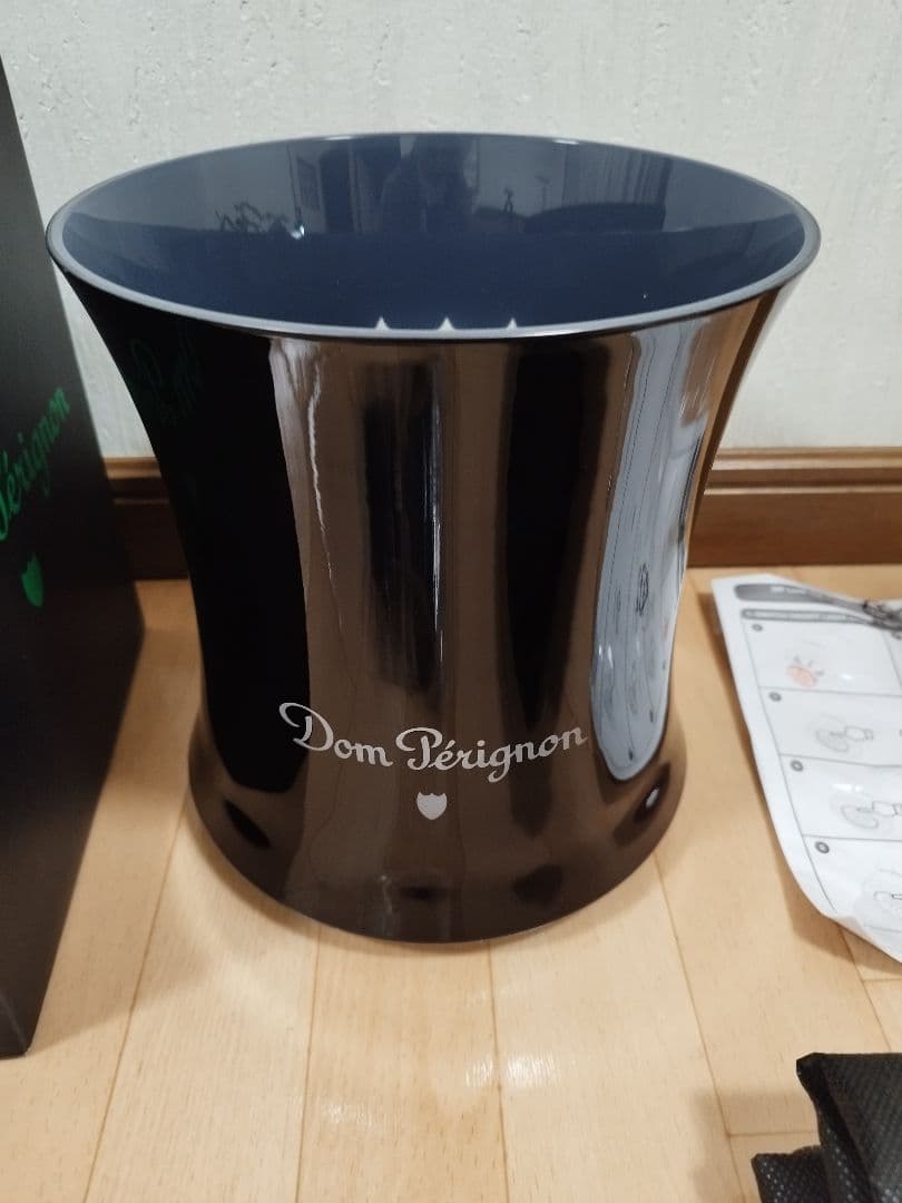 未使用　ドン・ペリニョン アクリル製LED　 シャンパンクーラー
