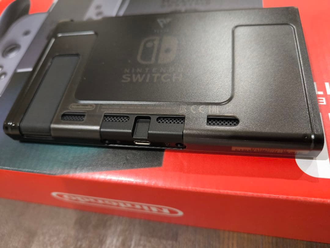【美品】Nintendo Switch 本体