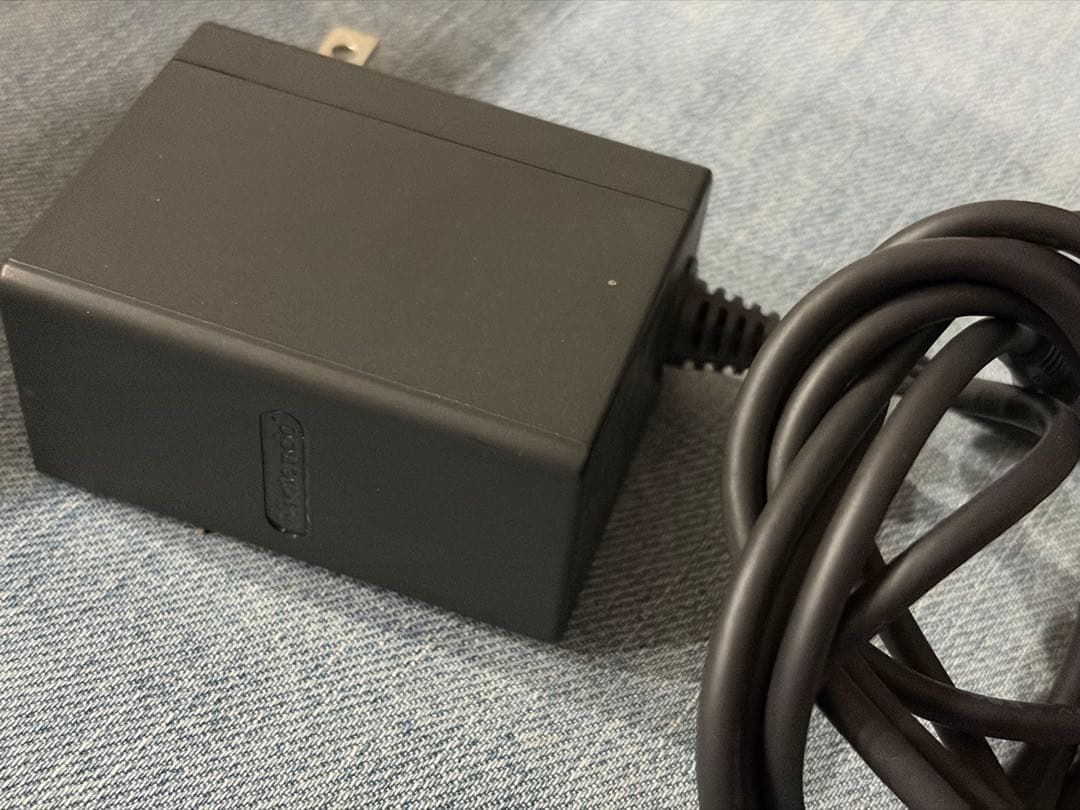 Nintendo Switch Lite イエロー　年末年始のお供に！