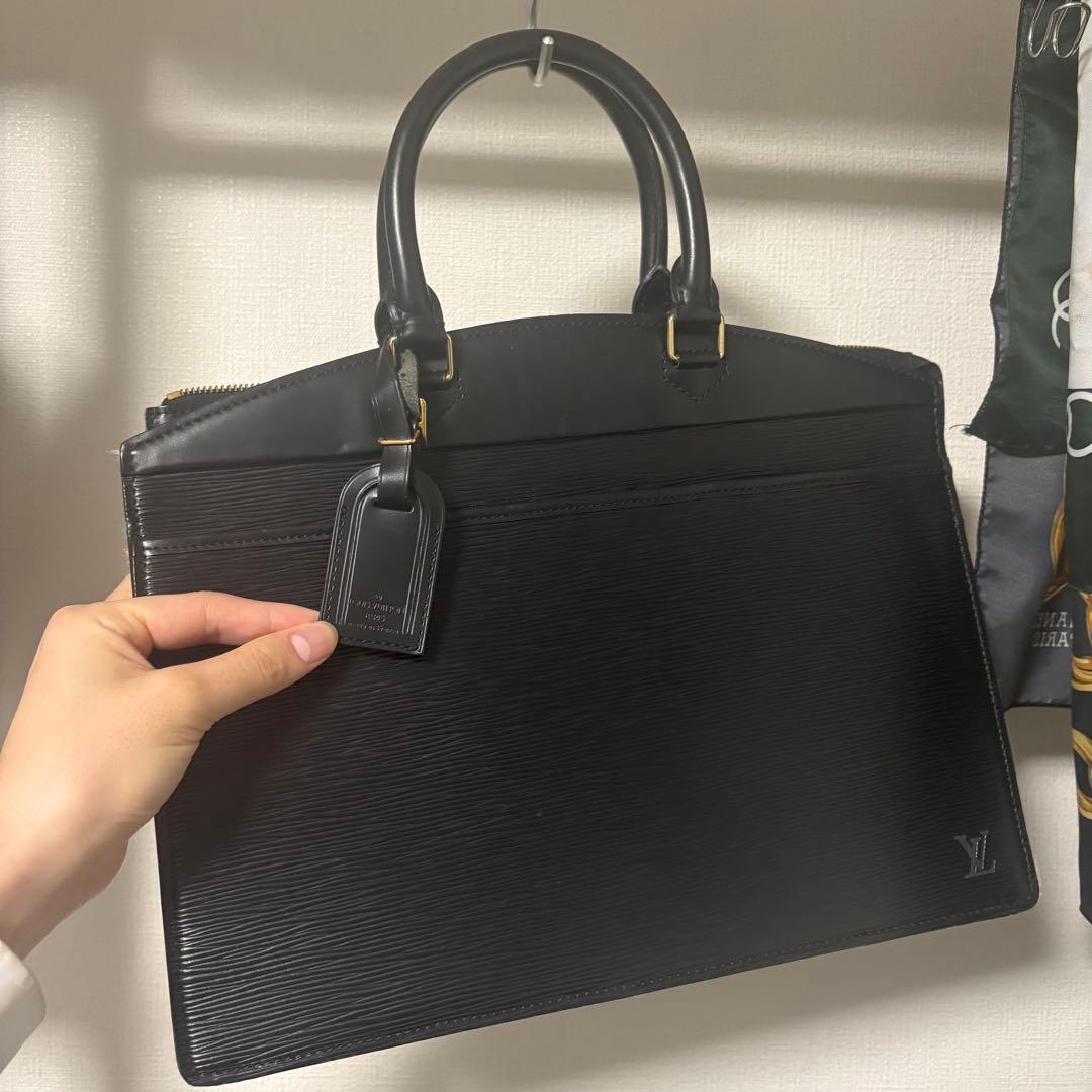 ルイヴィトン LOUIS VUITTON エピ リヴィエラ 黒 ハンドバッグビジ