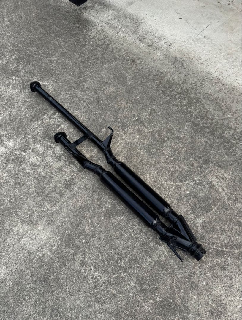 タンドラ　ワンオフマフラー　V8サウンド