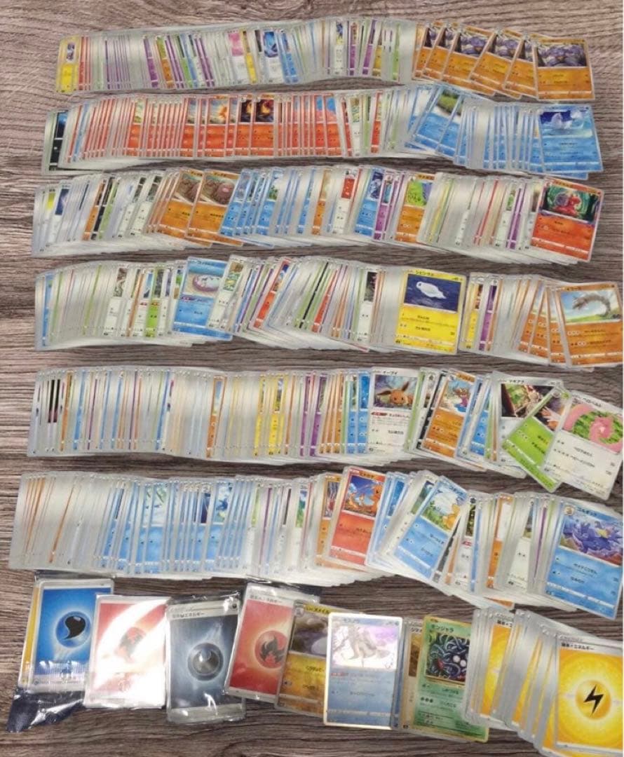 ポケモンカード2200枚＋ジブリ・ディズニーDVDセット　レンタル落ち