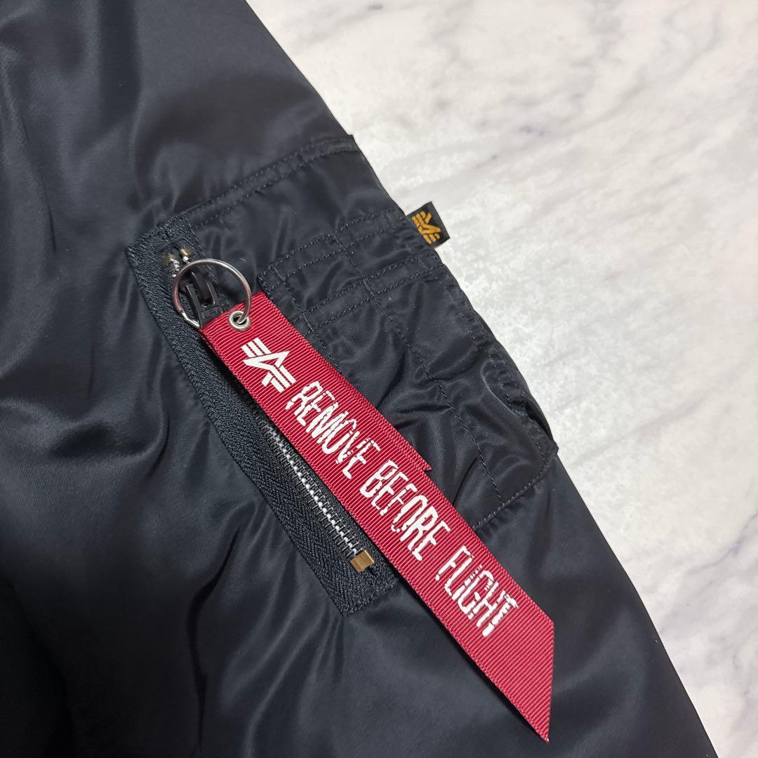 【美品】ALPHA INDUSTRIESブラック MA-1 フライトジャケット
