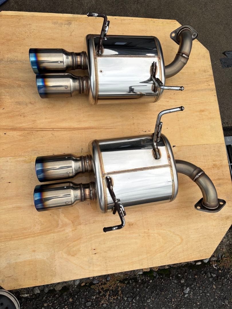 YUUU　　WRX S4用HKSマフラー　LEGAMAX Premium