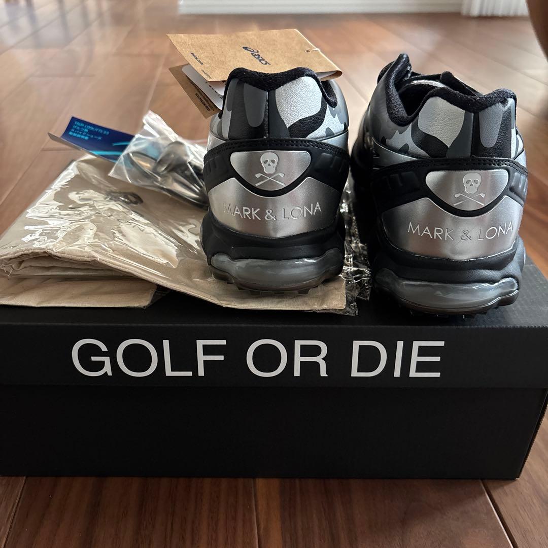 新品タグ付きMARK & LONA カモフラージュ スパイクシューズ