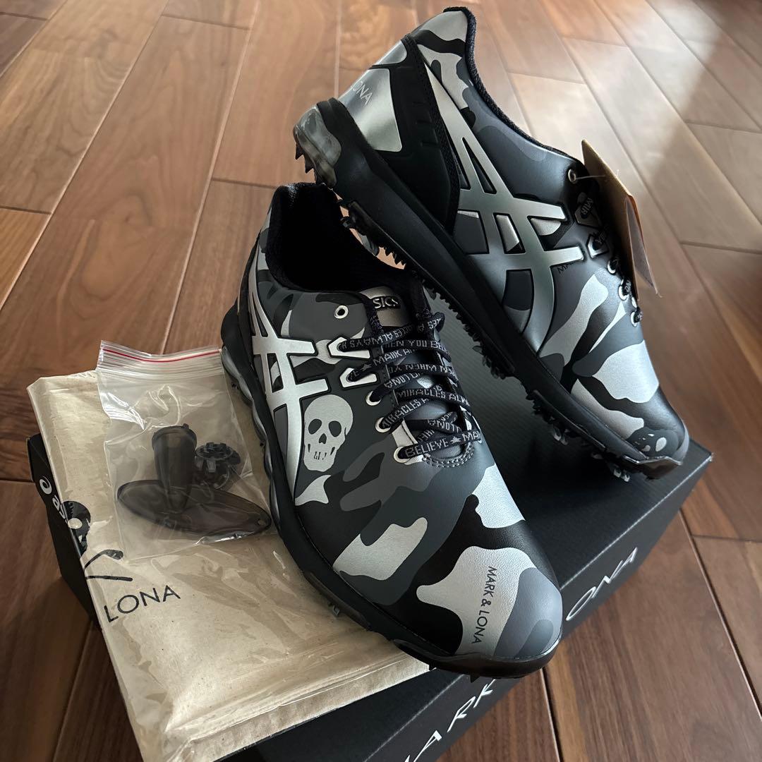 新品タグ付きMARK & LONA カモフラージュ スパイクシューズ