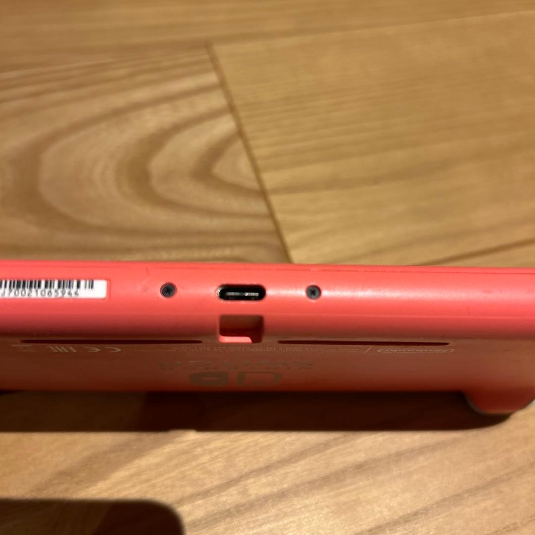 Switchライト　ピンク　ジャンク品