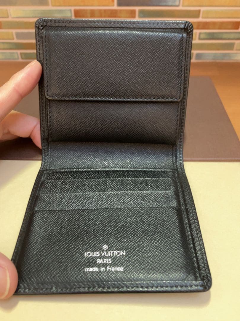 【美品】ルイヴィトン ポルトビエ3カルトクレディ 財布 タイガ アルドワーズ