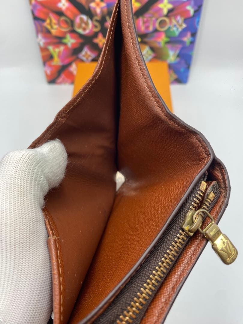 ルイヴィトン モノグラム コンパクトジップ 二つ折り財布 ブラウン