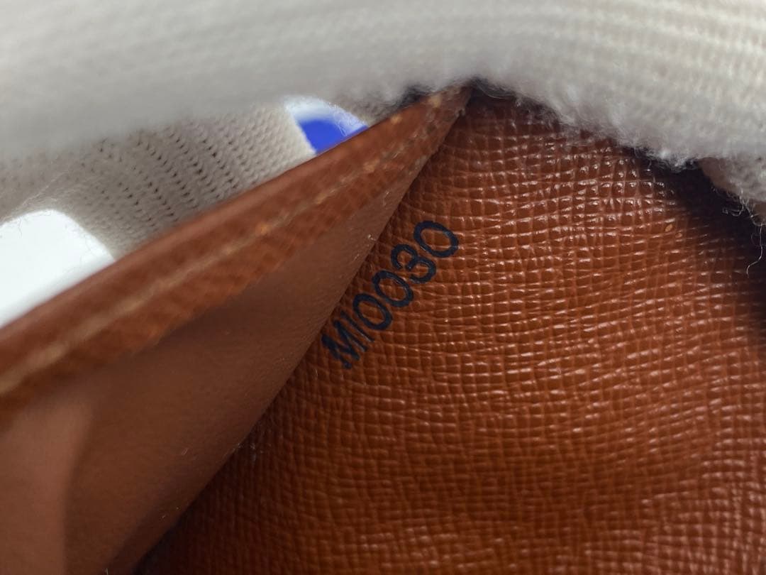 ルイヴィトン モノグラム コンパクトジップ 二つ折り財布 ブラウン