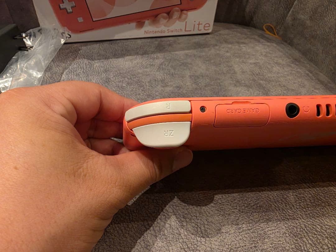 Switchライト コーラル 2024