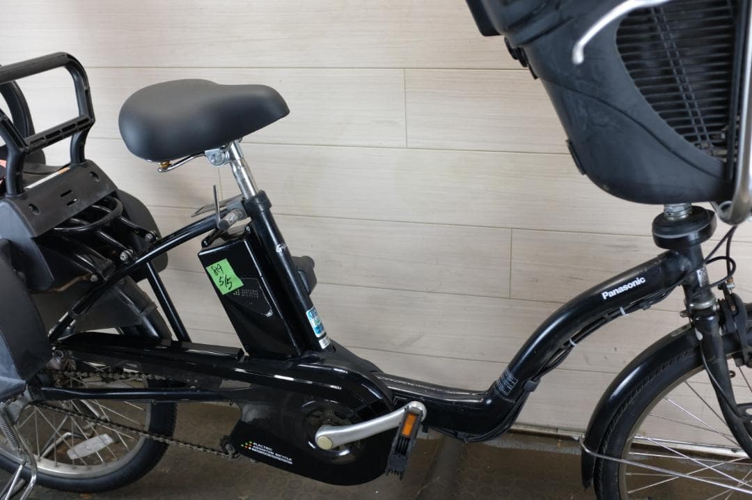 パナソニック ギュット　20インチ　3段　8.9Ah（5点灯）充電器あり