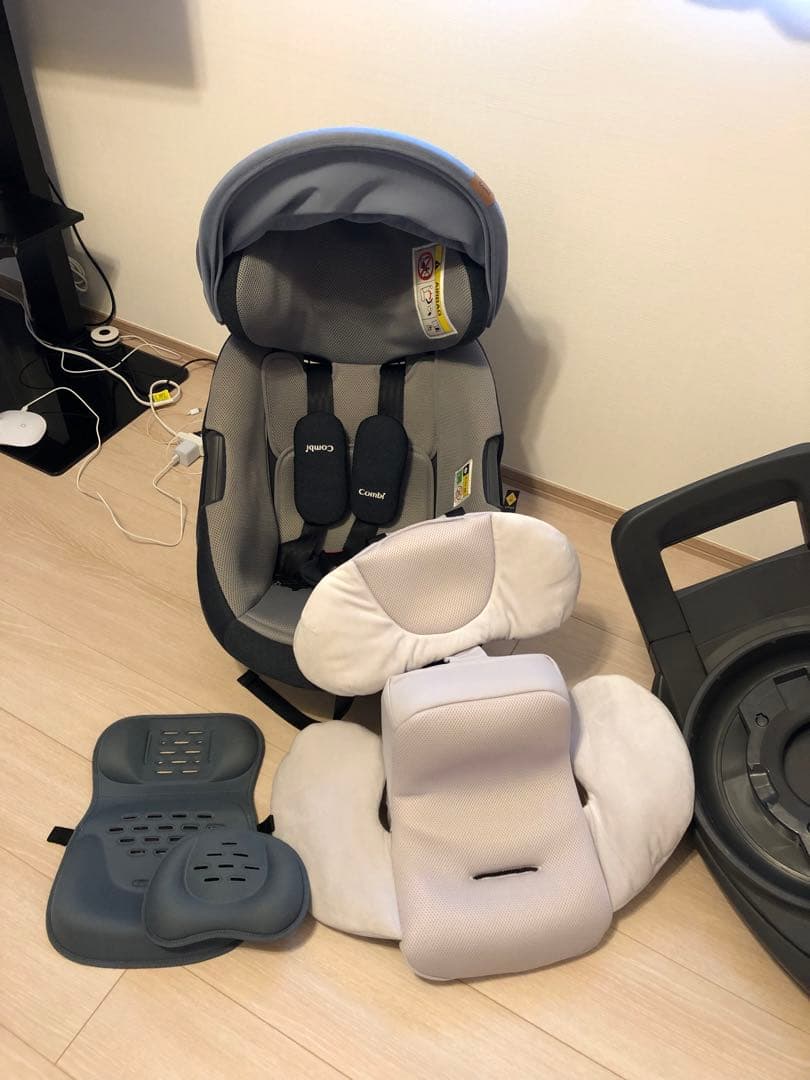 コンビ　チャイルドシート　THE S