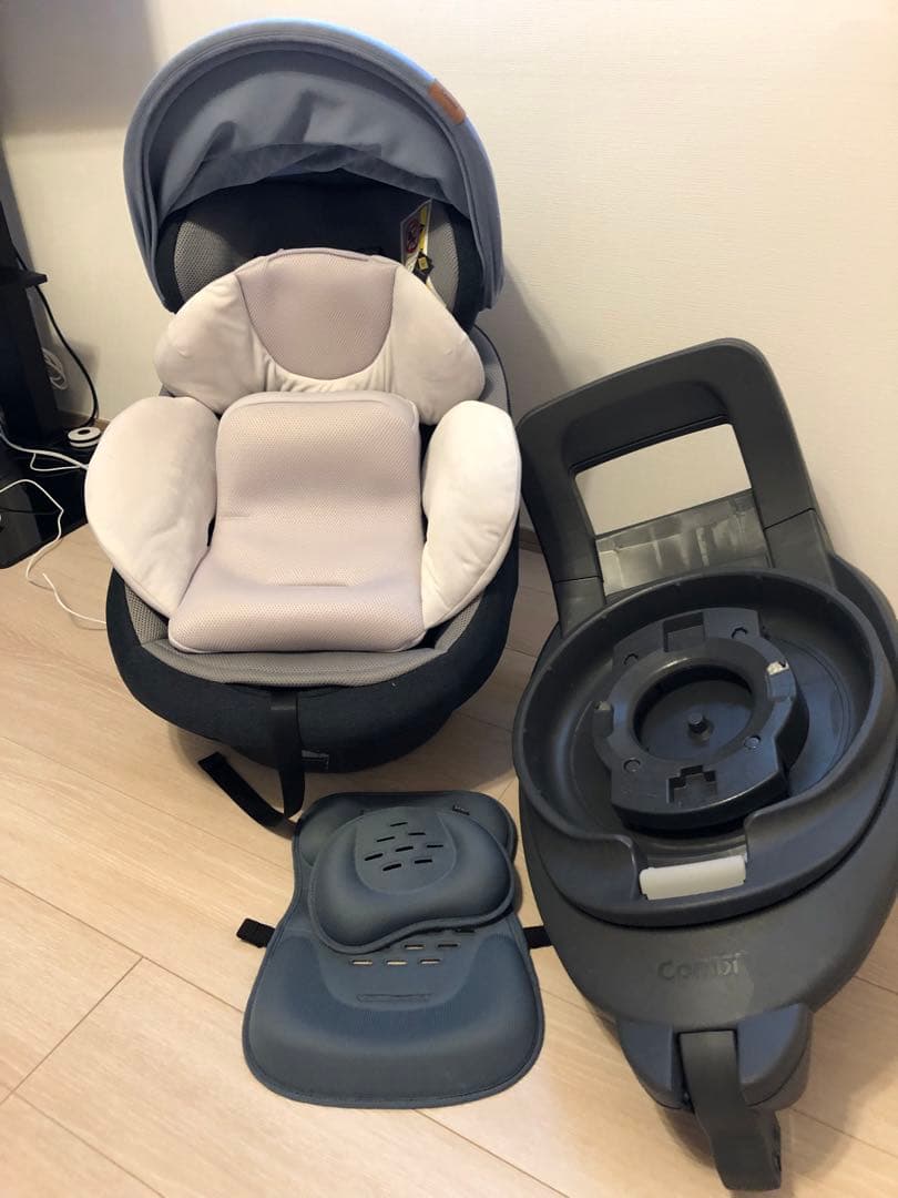 コンビ　チャイルドシート　THE S