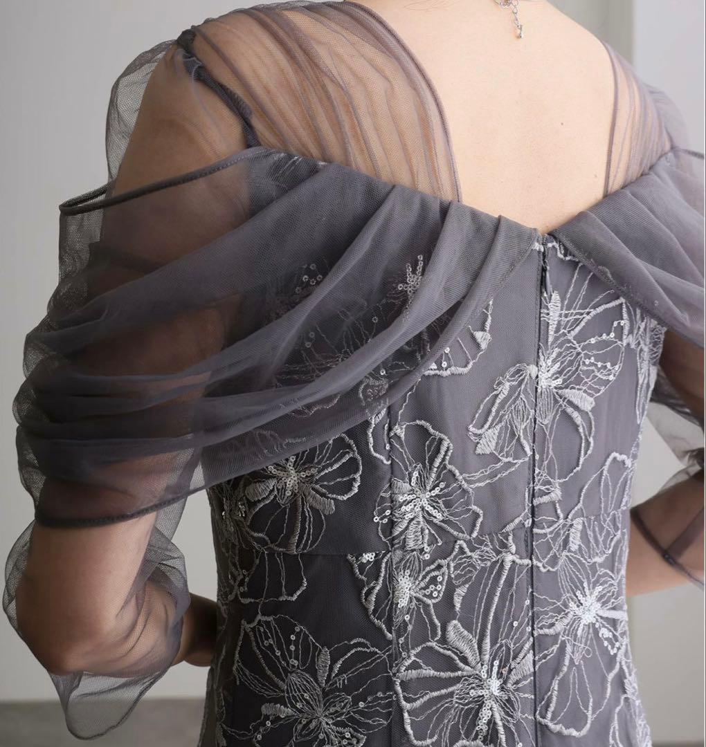 オフショルダースパンコール刺繍レースドレス