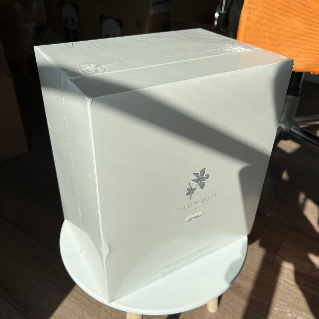 限定版　ニーア  White Edition PS4