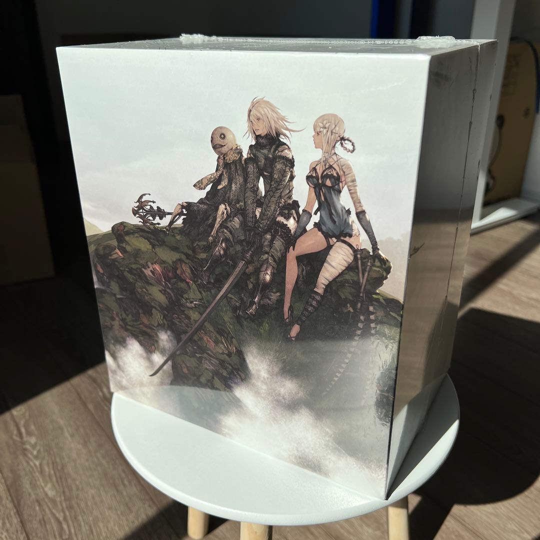 限定版　ニーア  White Edition PS4