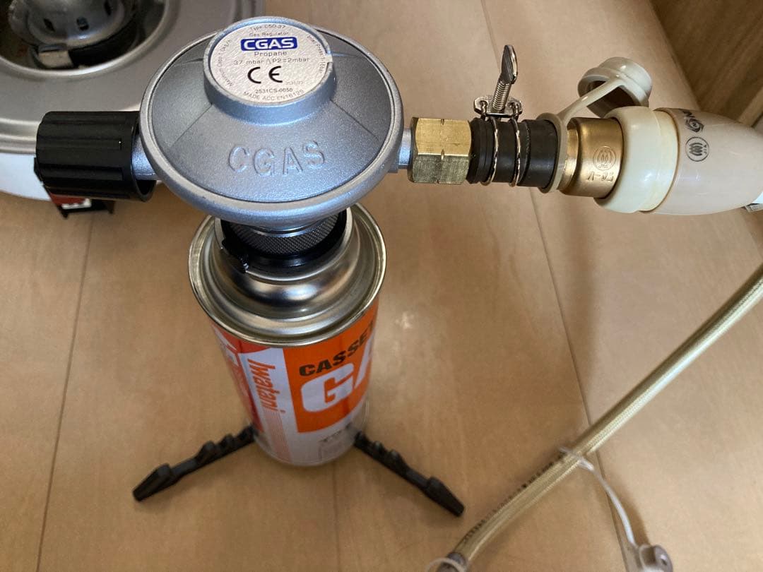 防災キャンプ　 未使用8合炊き炊飯器&レギュレーター&ホース一式　種火保温機能